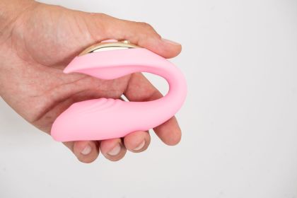 Harmonie Rechargeable Remote Silicone Bendable  Vibrator (Option: Pink)